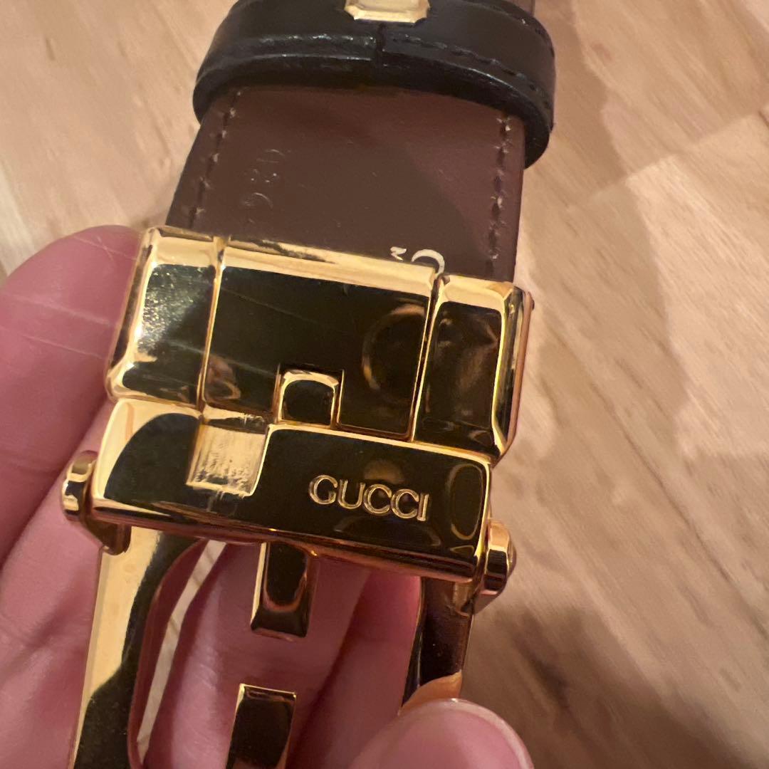 GUCCI ゴールドバックル レザーベルト