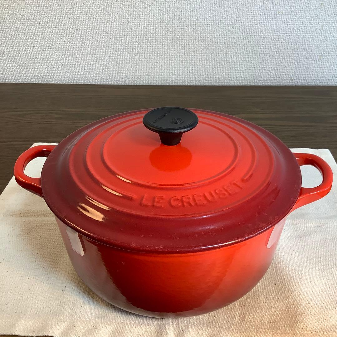 【美品】ルクルーゼ　ココットロンド　20cm