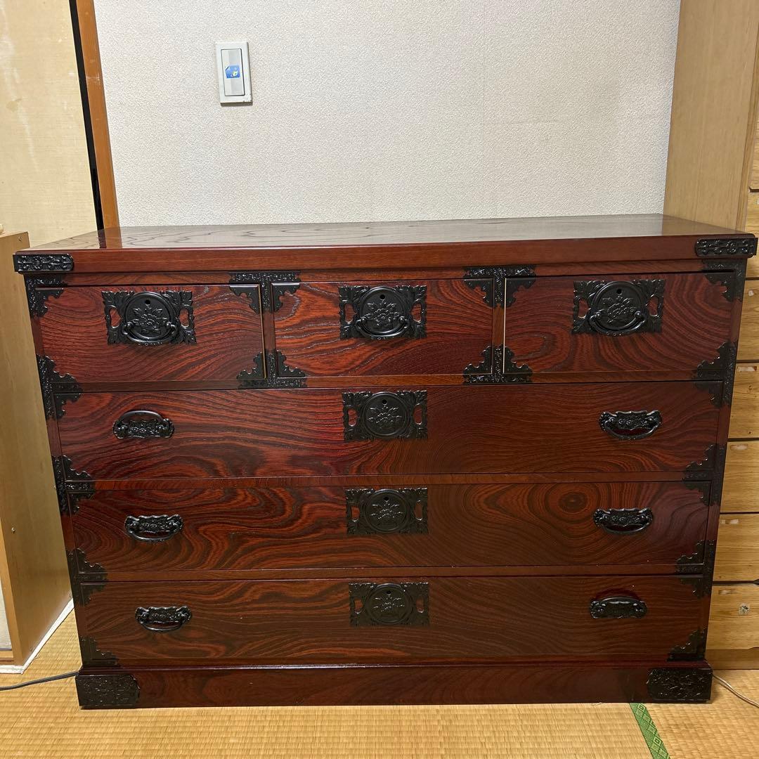 今週中で処分となりました。 飛鳥工芸　和箪笥 鍵付き ダークブラウン