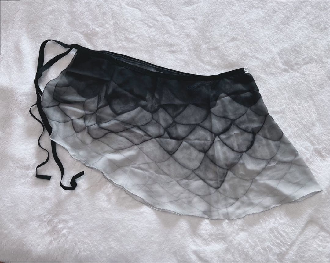 Designed by Alice バレエスカートSomefish 黒白ショート