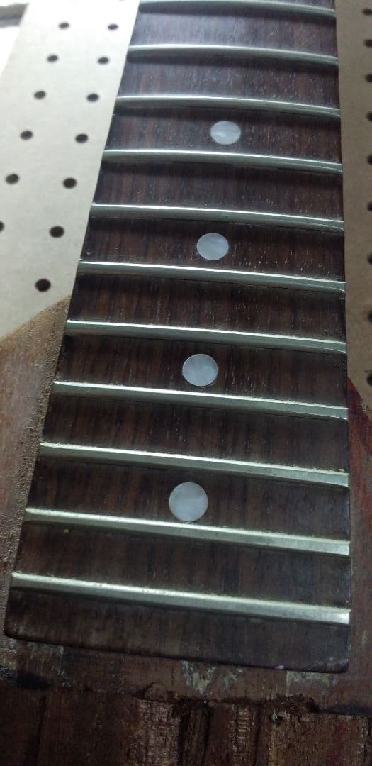 ち*で様 謎ジャンクギター＋大型ハードケース