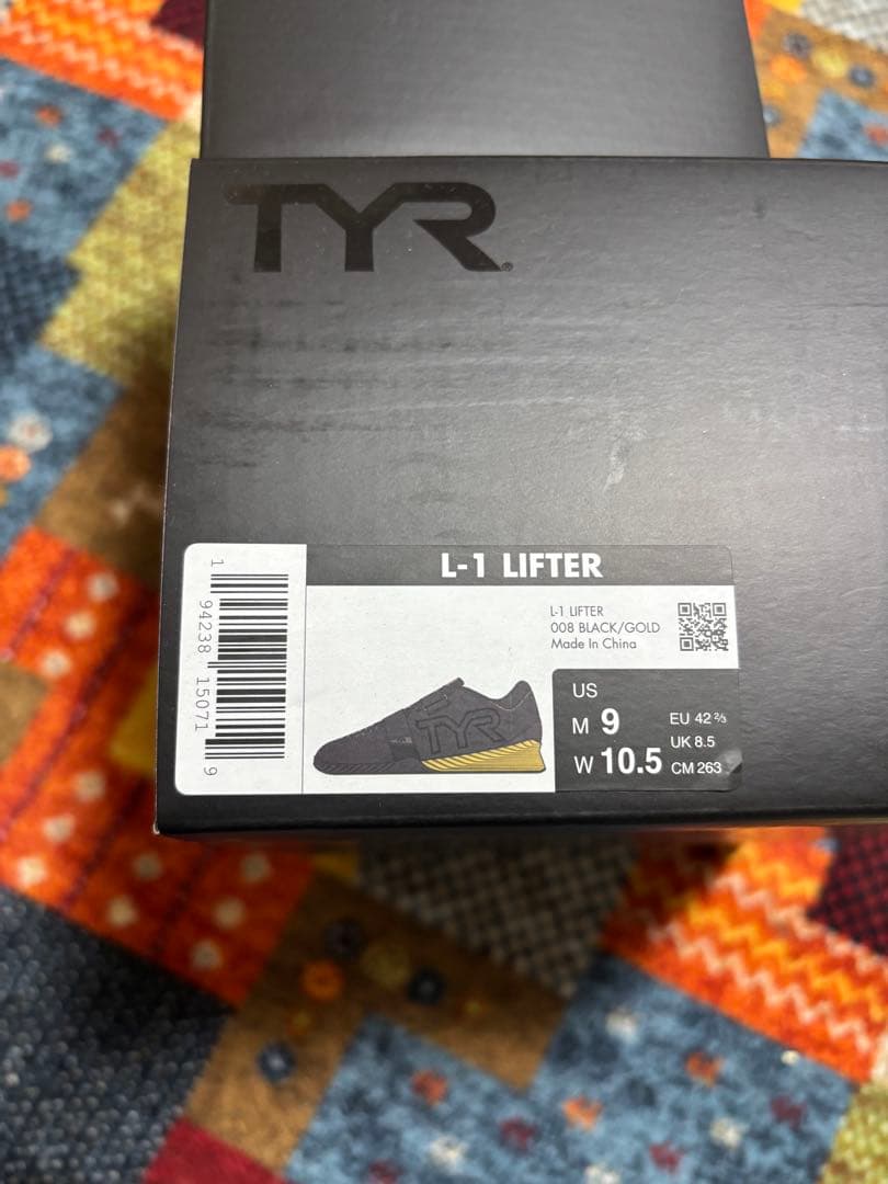 TYR L-1 トレーニングシューズ　サイズ9　ブラック/ゴールド