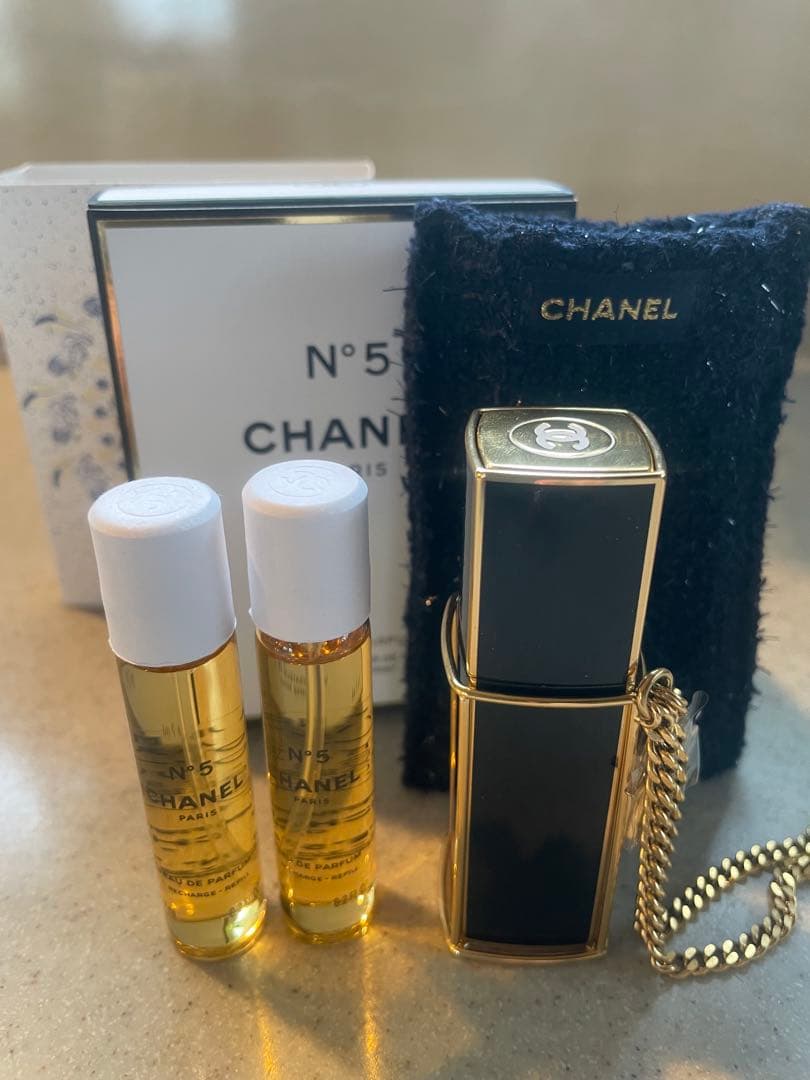 シャネルクリスマスコフレ2025 オードゥパルファムパーススプレイコメット