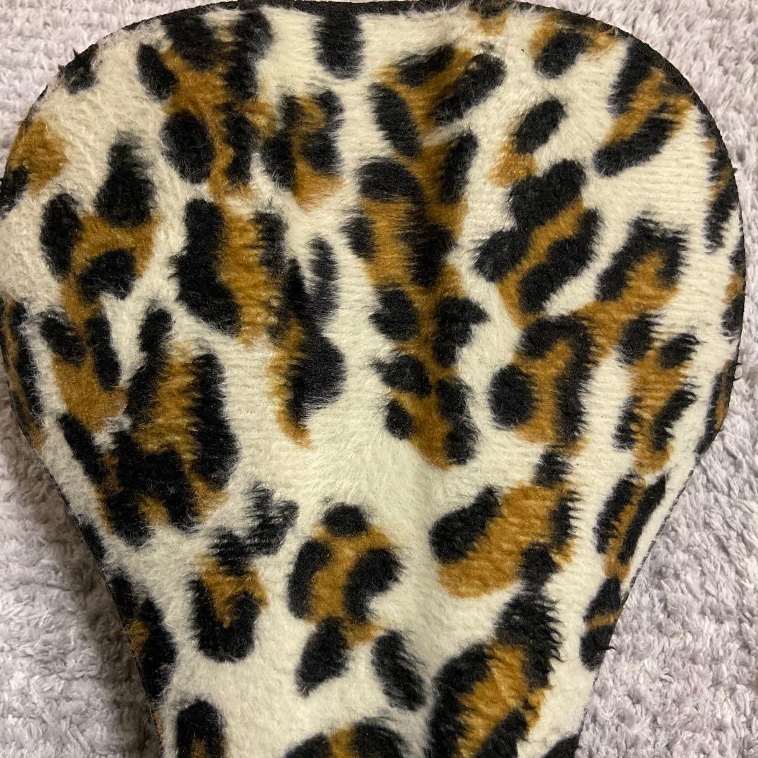 エスディージー　サドル　SDG saddle (leopard) ブルーラグ