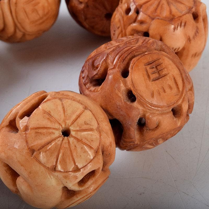 時代提げ物　木彫　干支　根付　トンボ玉　数珠　念珠　装飾品　N　8780