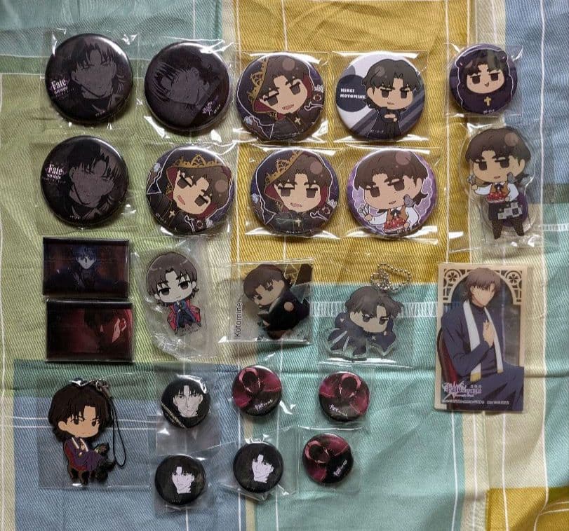 Fate ufotable 言峰綺礼　缶バッジ