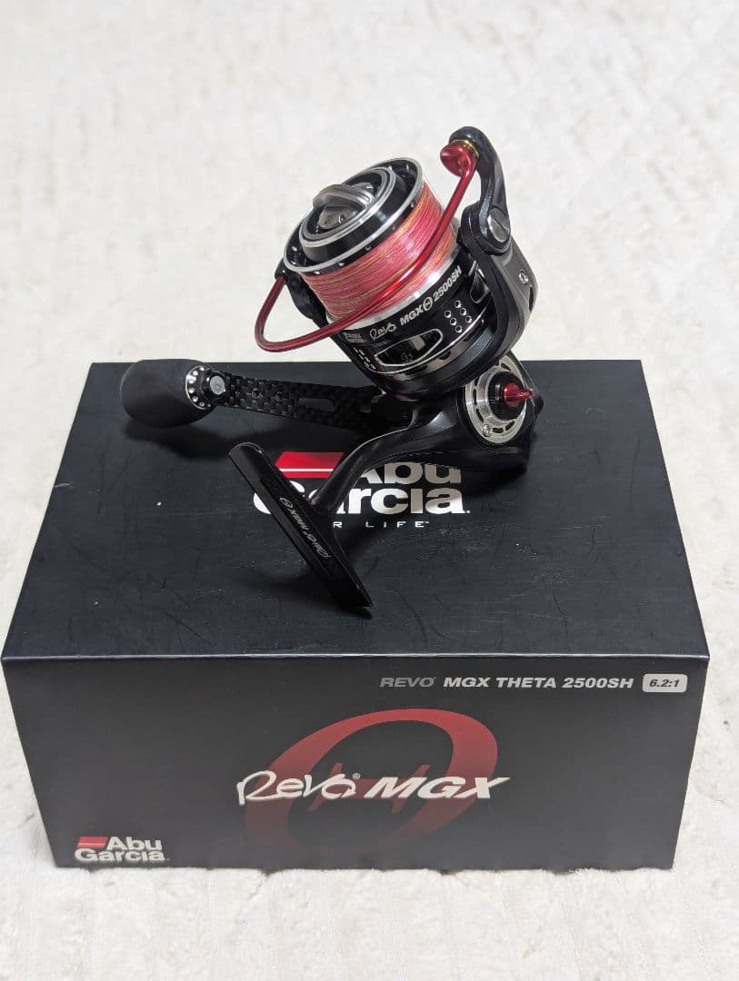Abu Garcia Revo MGX Theta 2500SH　MGX θ
