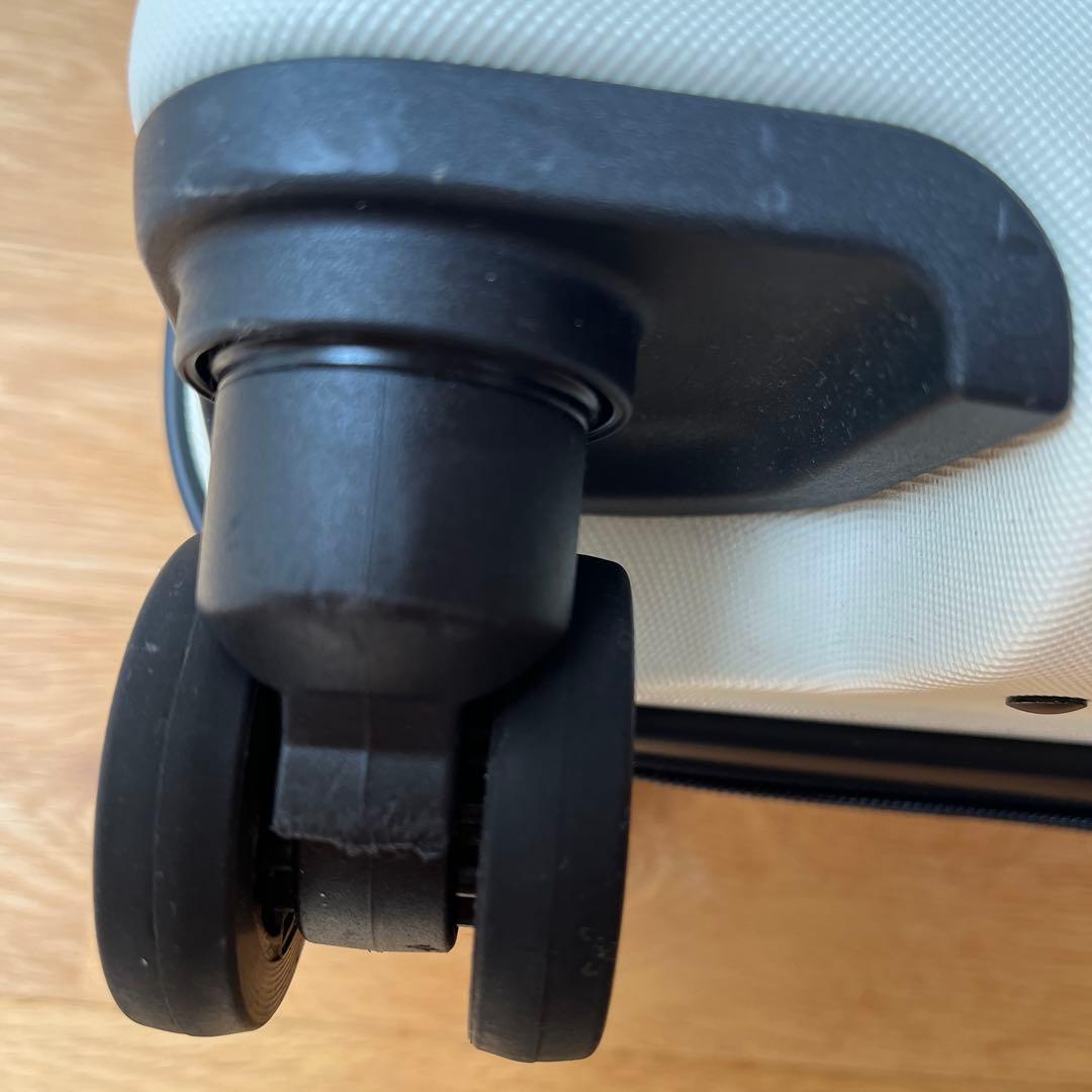 無印良品 キャリーケース20Lアイボリー