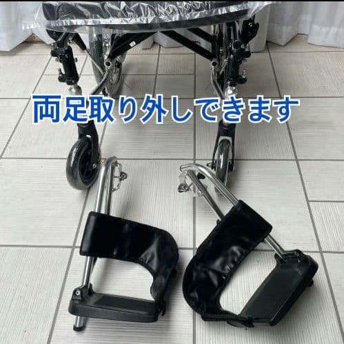 ♿ 便利な多機能 介助式 車椅子 (新品の低反発座クッションと背シート)