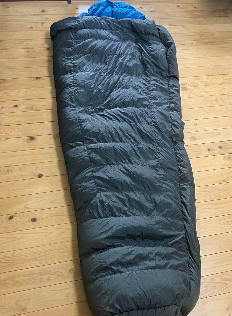 イスカ ISUKA ダウンプラス モンテローザ シュラフ　寝袋 キャンプ