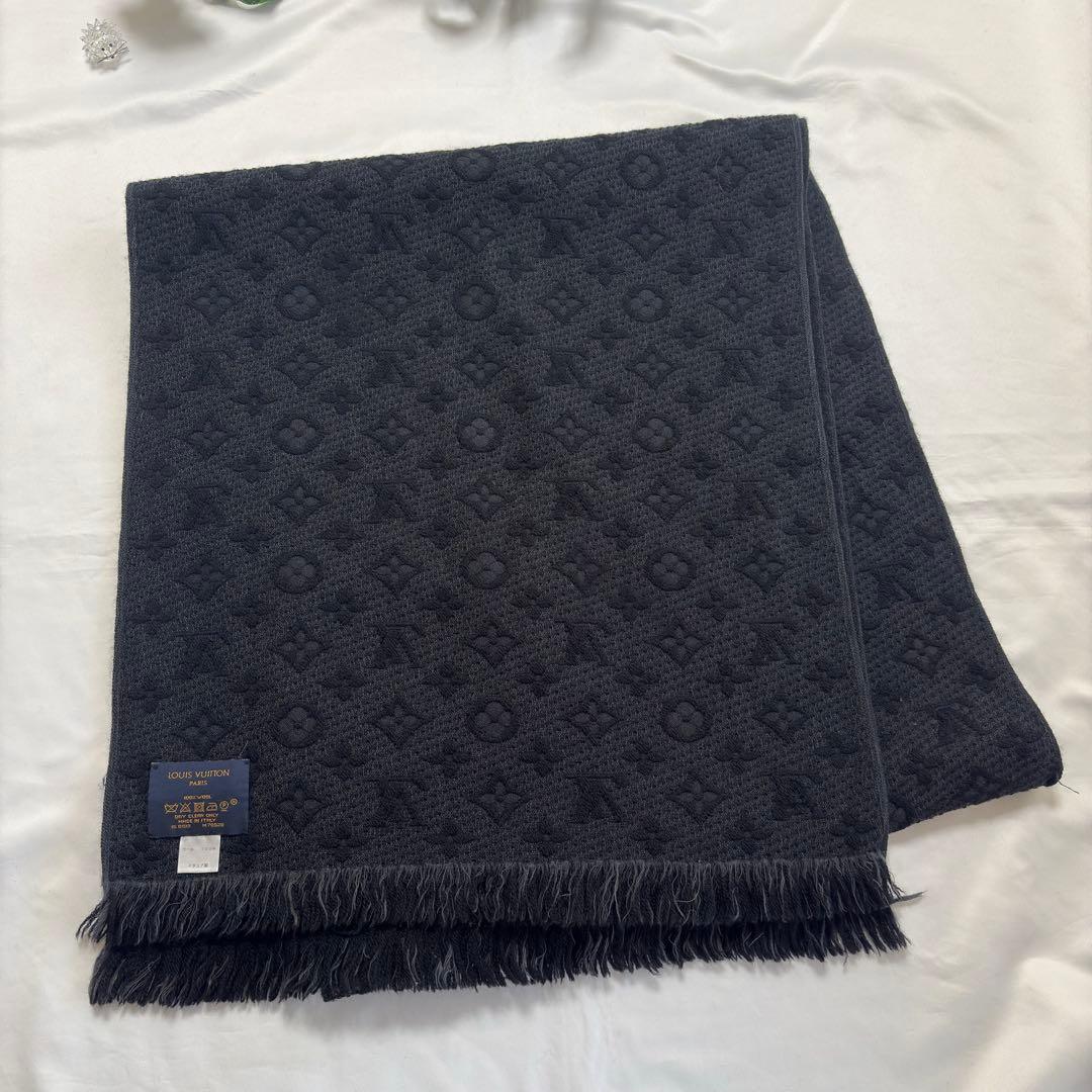 ヴィトン　エシャルプ モノグラム クラシック　マフラー　ブラック