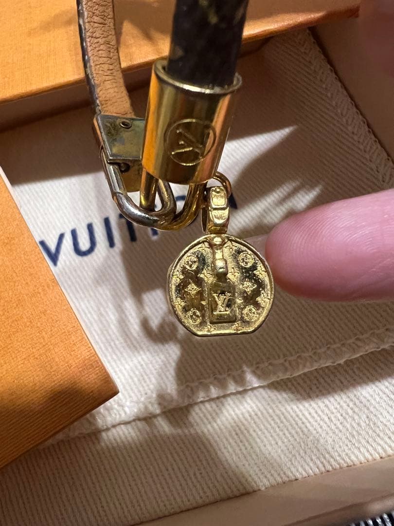 さ*ら様 LOUISVUITTON ブラスレ LV トリビュート ブレスレット