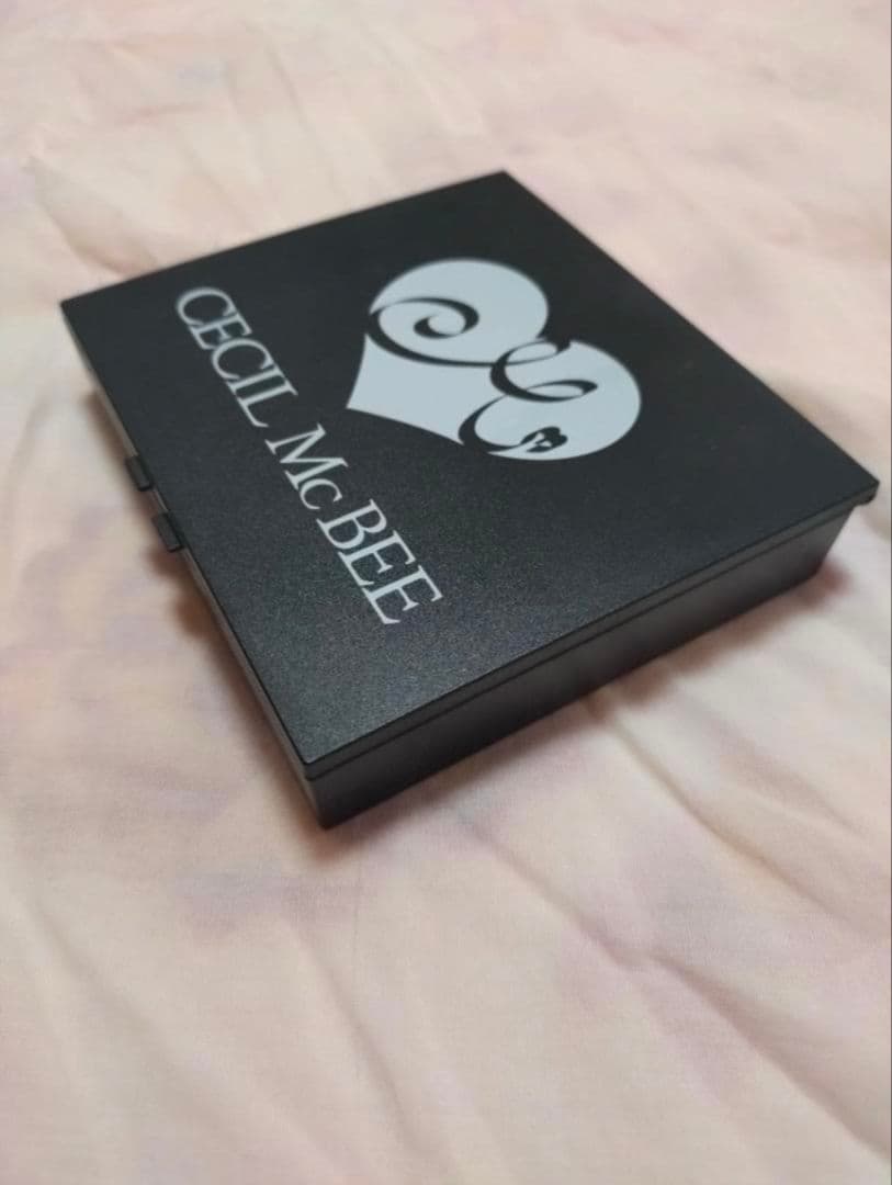 CECIL McBEE つけまケース おまけ付き ３点 つけま ビューラー　③