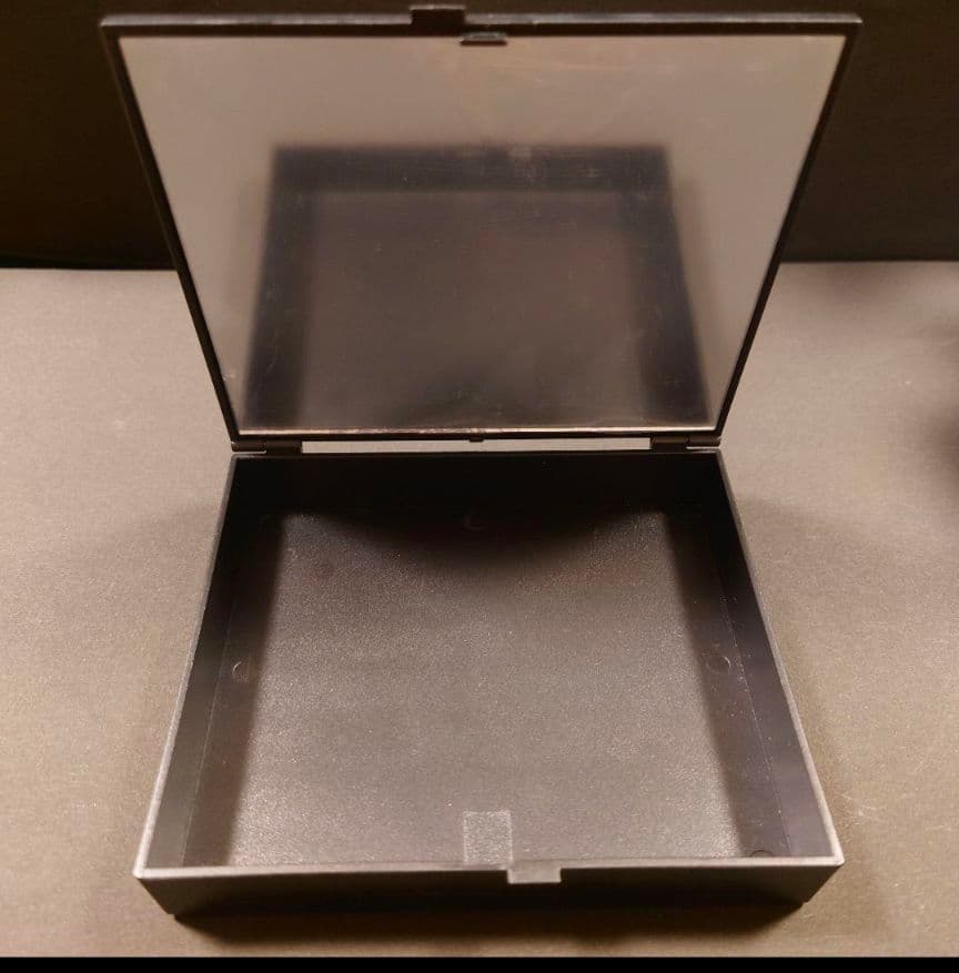 CECIL McBEE つけまケース おまけ付き ３点 つけま ビューラー　③