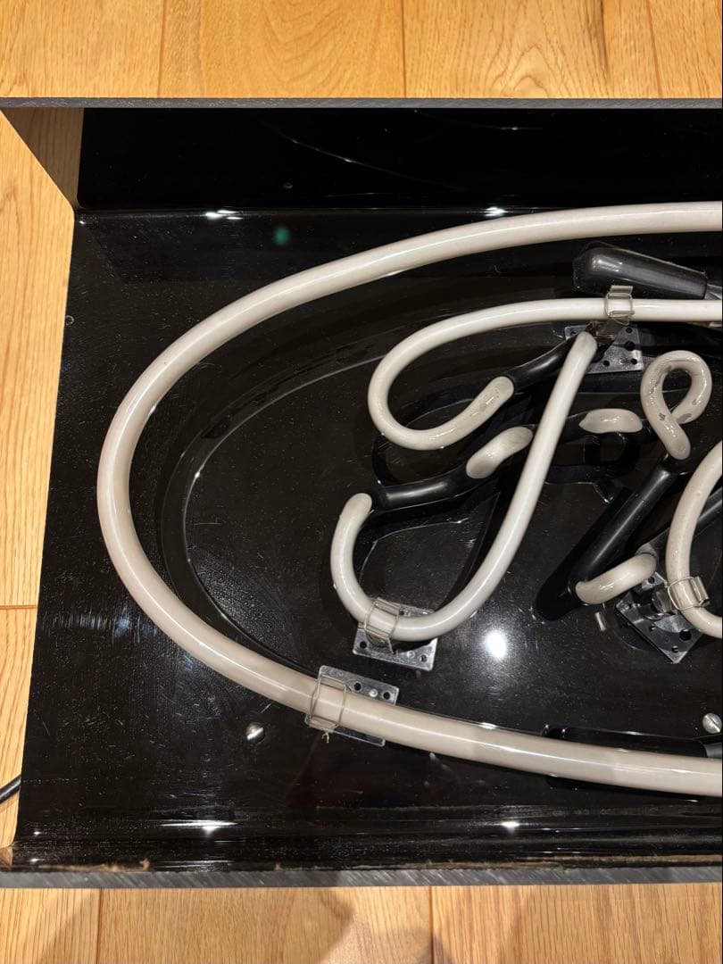 ネオンサイン　Ford ② ガレージ　アメ車