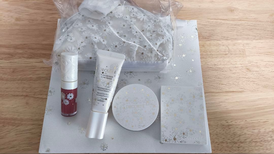 きなこ 未使用コスメデコルテCOSME DECORTE 2024