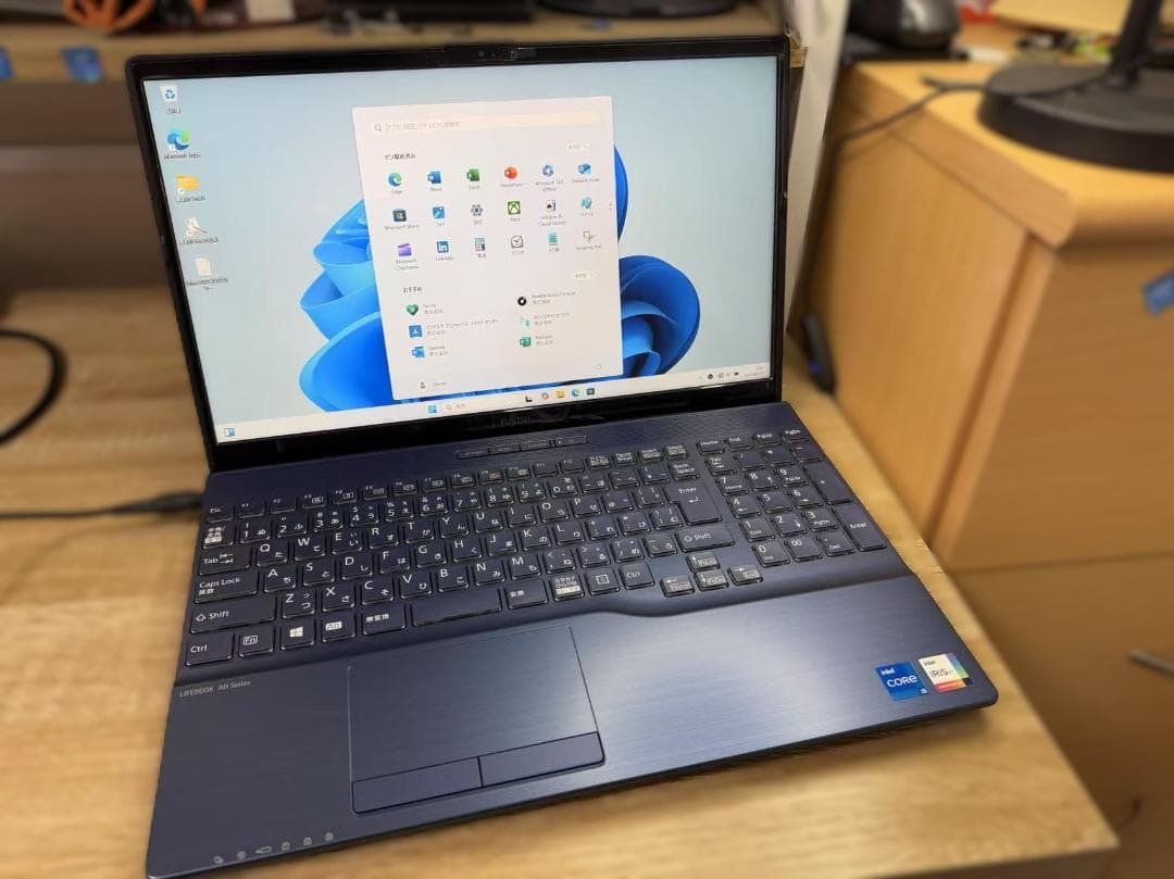 超超美品 富士通 第十一世代 新品SSD+HDD Office2021