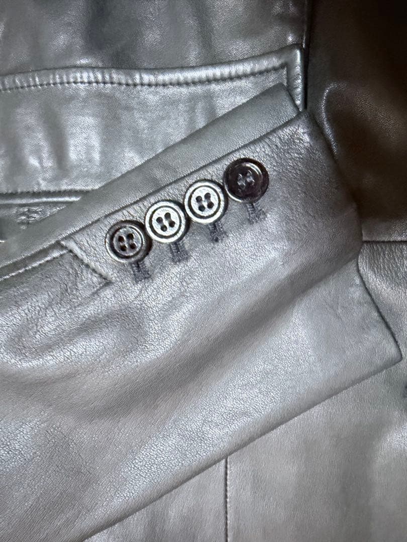 s*a様 エンポリオアルマーニ　黒 レザーブレザージャケット 取外フード付き