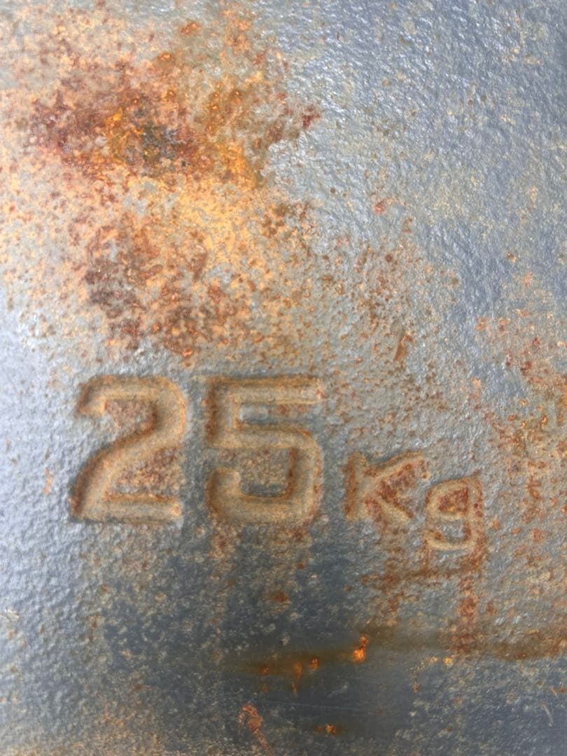 【即購入不可】金属製 25kg おもり　トラクターフロント用