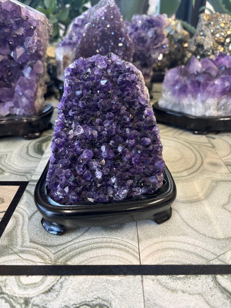 アメジスト　ストーン　鉱石　希少　置物　インテリア