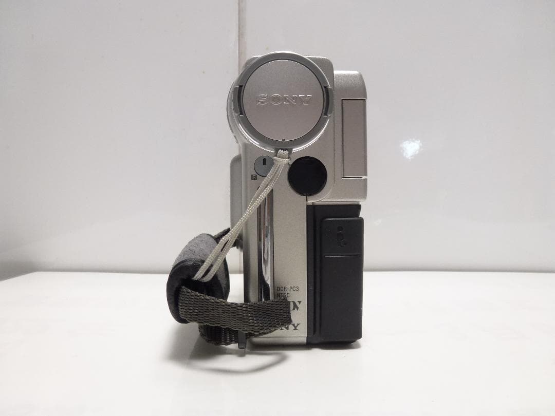 希少　大人気　動作品ソニーSony DCR-PC3 　miniDVビデオカメラ
