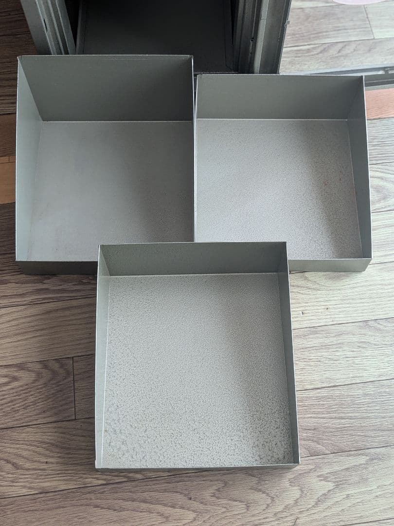 昭和レトロスチール薬箱3段