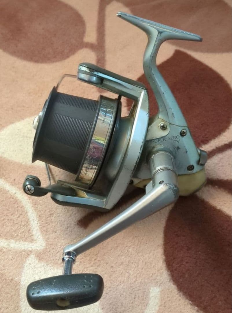 SUPER AERO FV スピニングリール