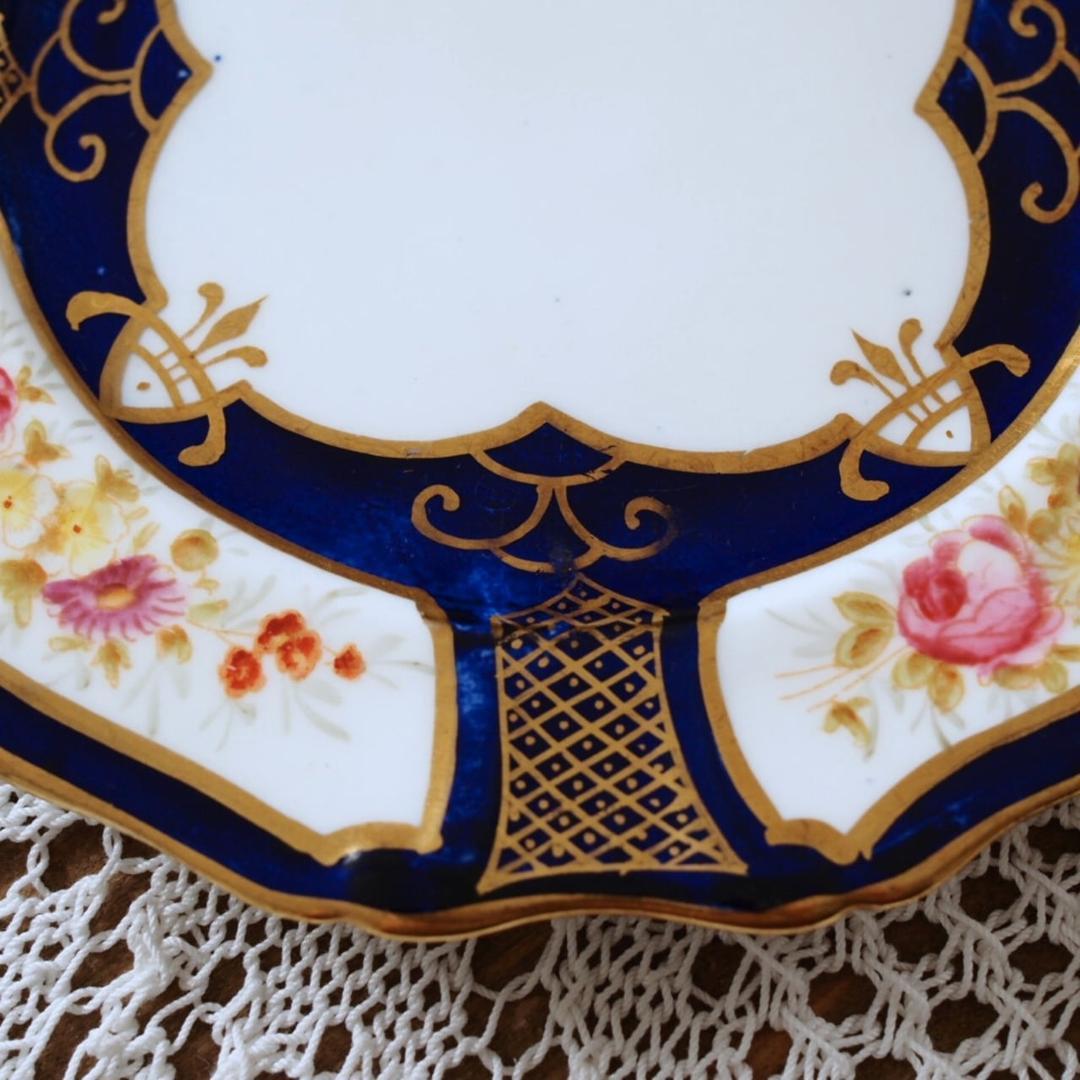 素敵　英国ハマースレイ　コバルト＆ゴールド　ローズ　プート２枚　F3