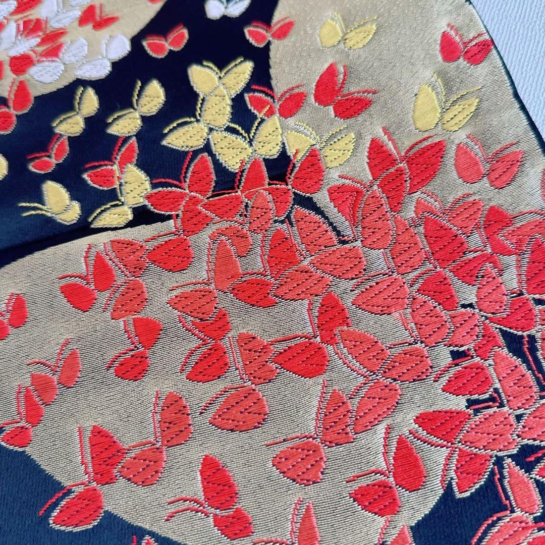フルセット　七五三　7歳女の子　総しぼり　金糸　刺繍　鼓　黒袋帯　蝶　7066