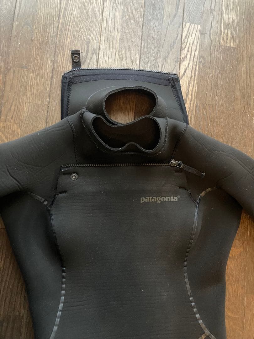 patagonia フルスーツ ブラック