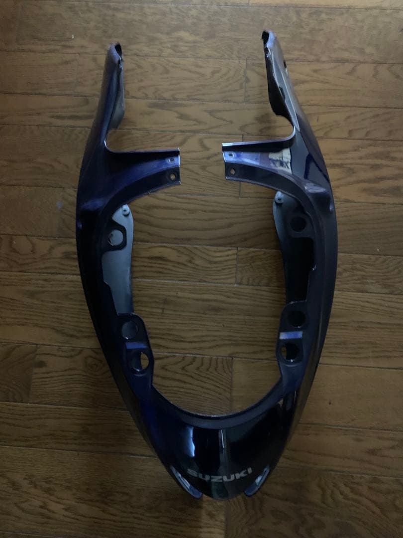 SUZUKI 隼　08年モデル　ダークブルー カウル一式