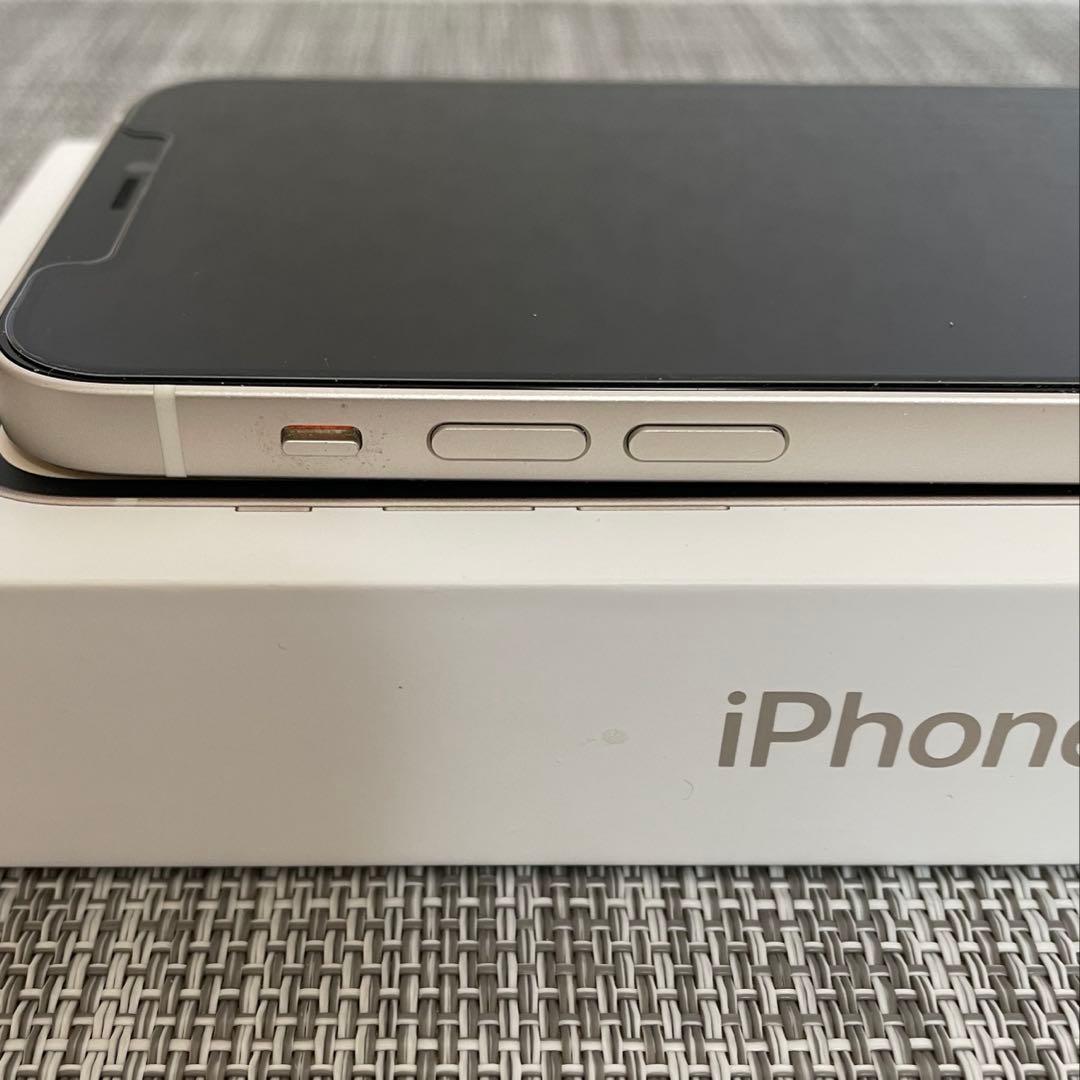 Apple iPhone 12 ホワイト 64GB ケース付き