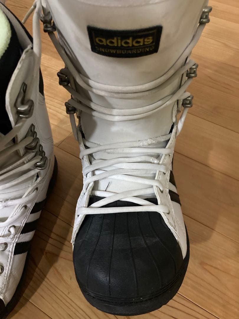 adidasアディダススノーボードブーツスーパースターホワイト/ブラック26cm