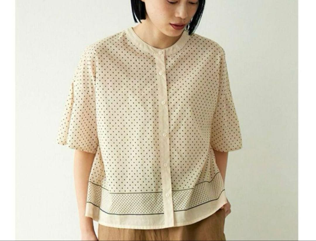 みみにこ　　ポンデシャロン ドット柄パネルプリントブラウス