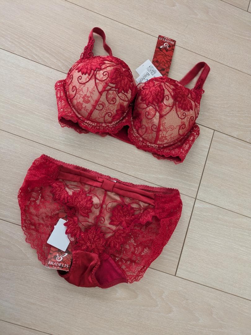 新品タグ付 ブラデリスニューヨーク ジャクリーン ブラ＆ショーツ F65 M 赤