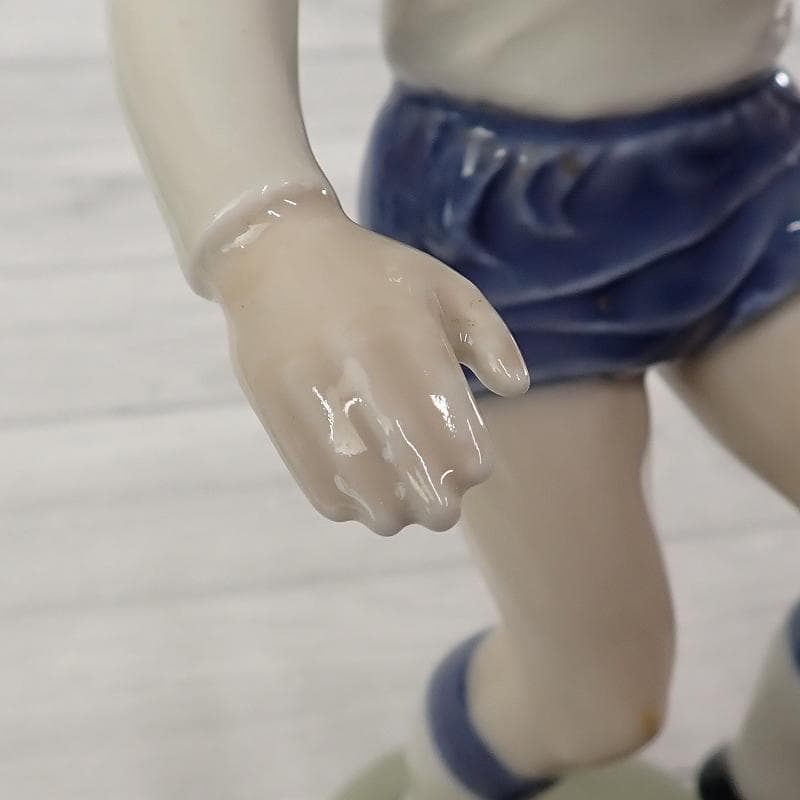 RU-5312　ロイヤルコペンハーゲン　フィギュリン　サッカー20240930