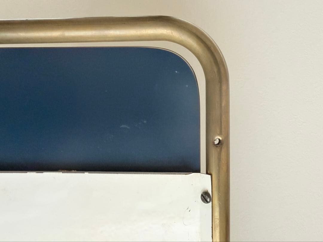 【新品】壁掛け鏡　収納棚付き　アイアン　アンティーク調鏡　ウォールミラー