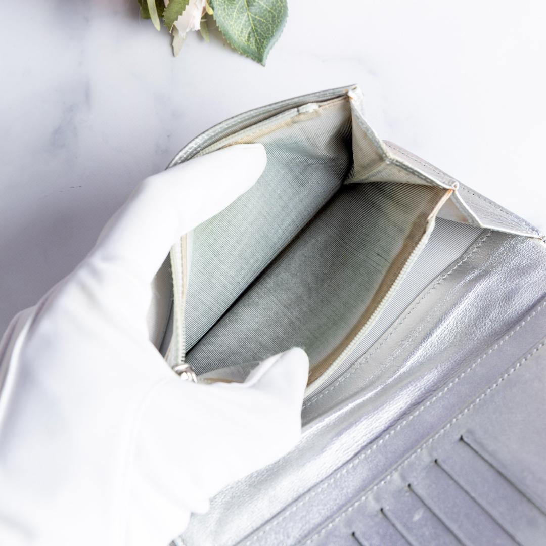 CHANEL マトラッセ ラムスキン 二つ折り長財布 財布 シルバー