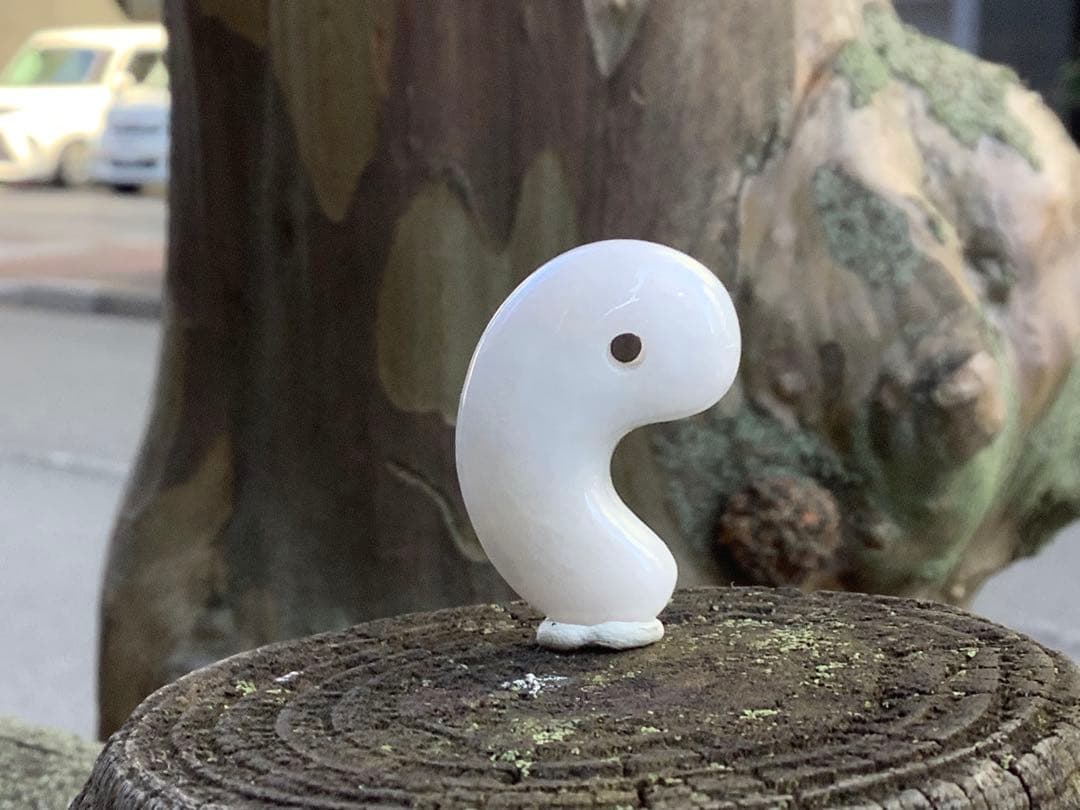 ✳白地肌*無垢物　超お買い得お値段設定‼️糸魚川翡翠勾玉　本物鑑定付15万円以上‼️