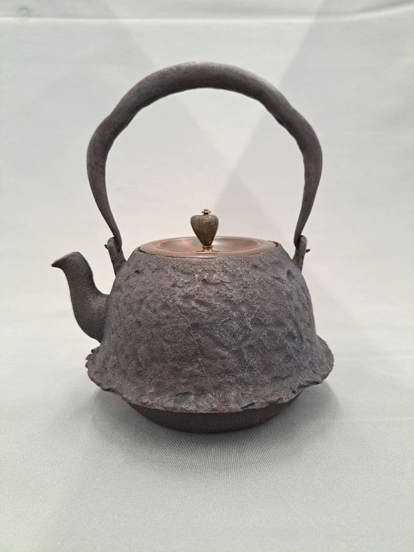 南部鉄瓶　龍文堂造　丸形　小ぶり