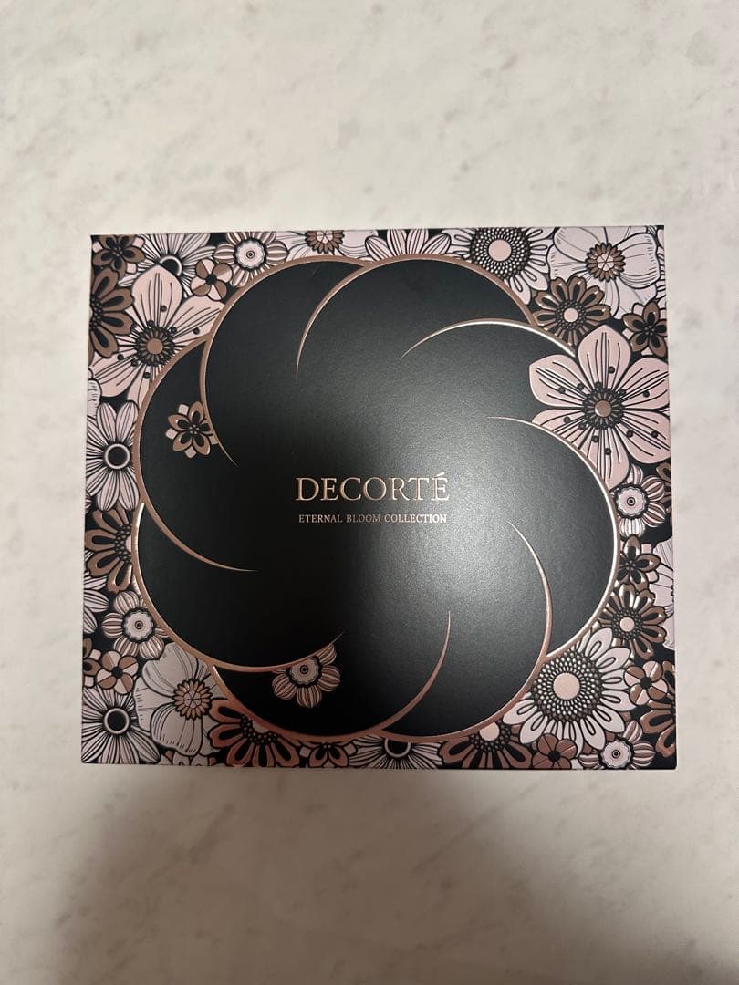 コスメデコルテ エターナルブルーム クリスマスコフレ2025