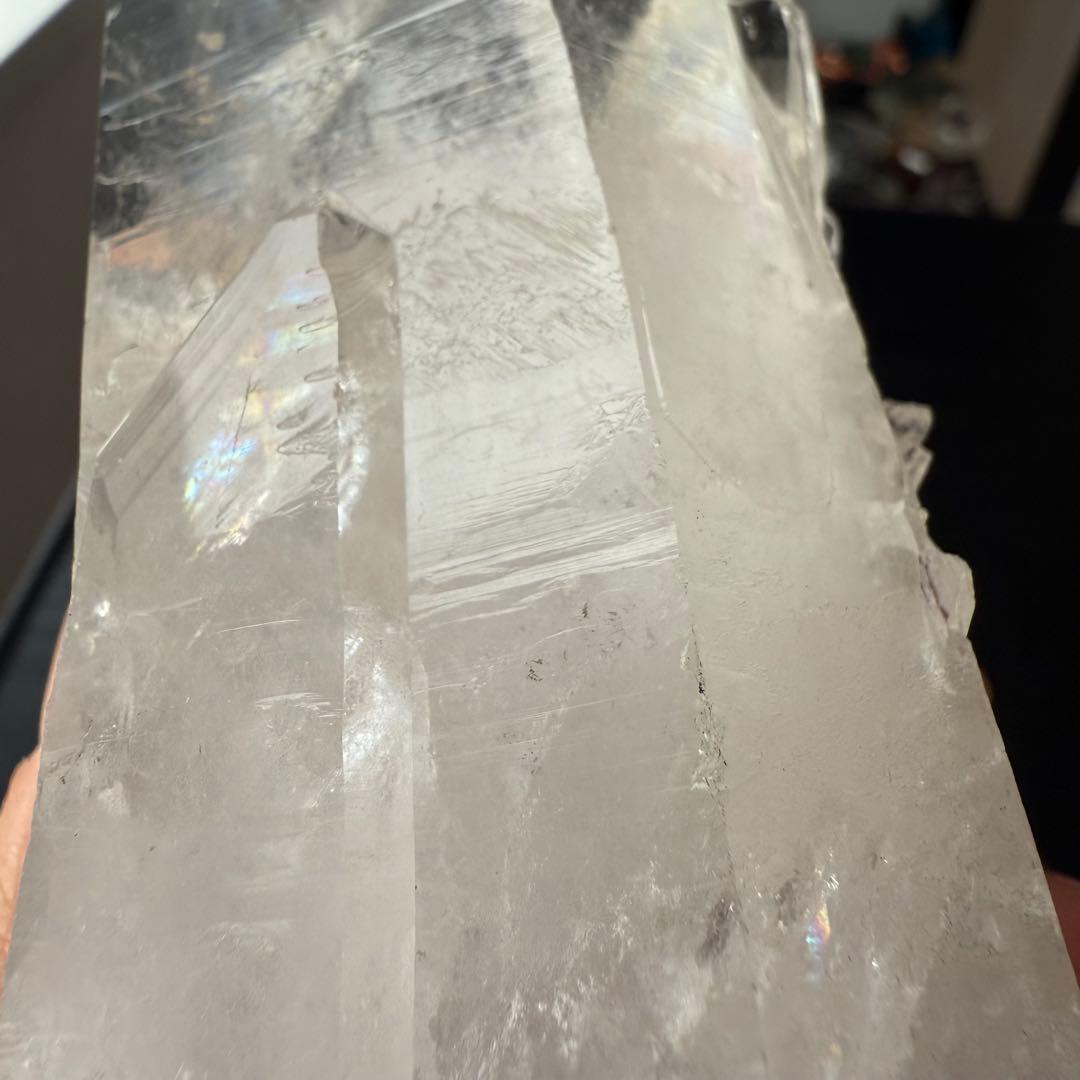 ミナスジェライス州産❣️天然石水晶のポイント　台座付きNO.010911