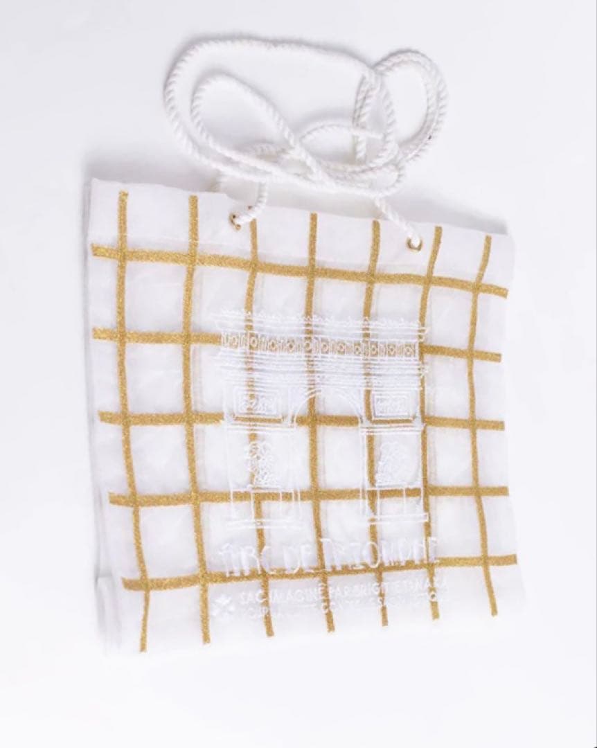 brigitte tanaka ブリジットタナカ　凱旋門