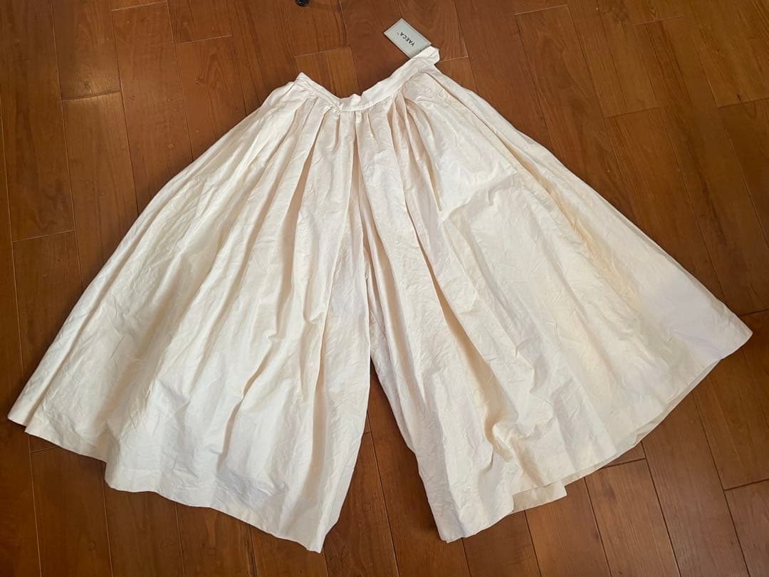 YAECA アイボリー キュロット