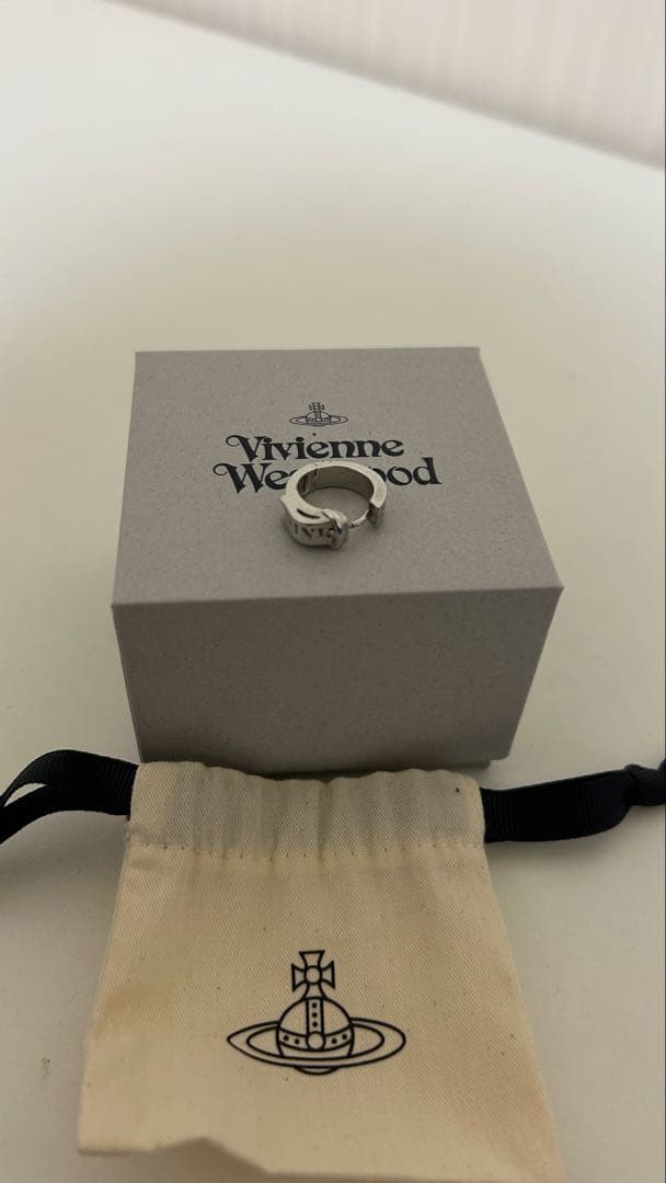 Vivienne Westwood Man シングルフープピアス