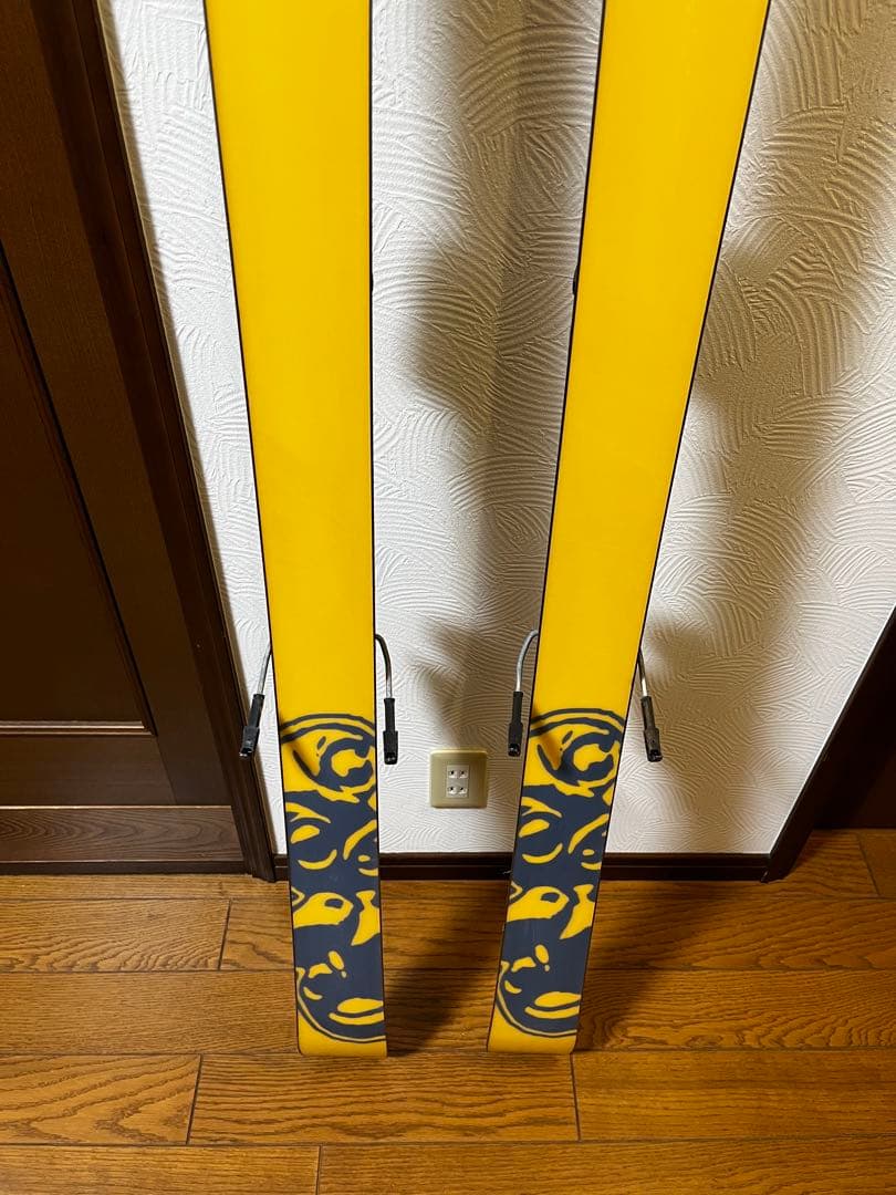 りくにぃ　フィッシャー　Fischer フリースタイルスキー　riu