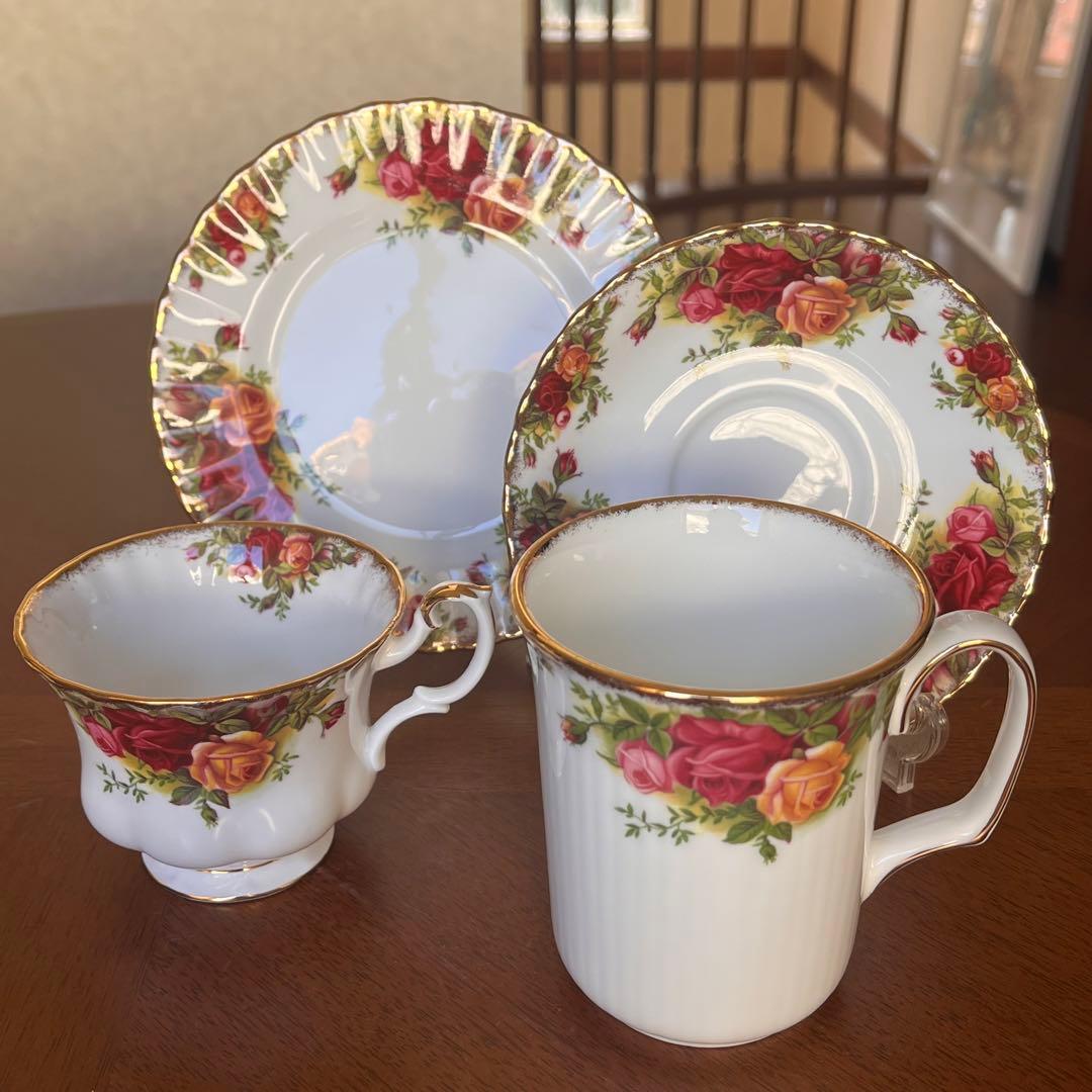 【英国ビンテージ】ロイヤルアルバート★オールドカントリーローズ★トリオ➕ワン