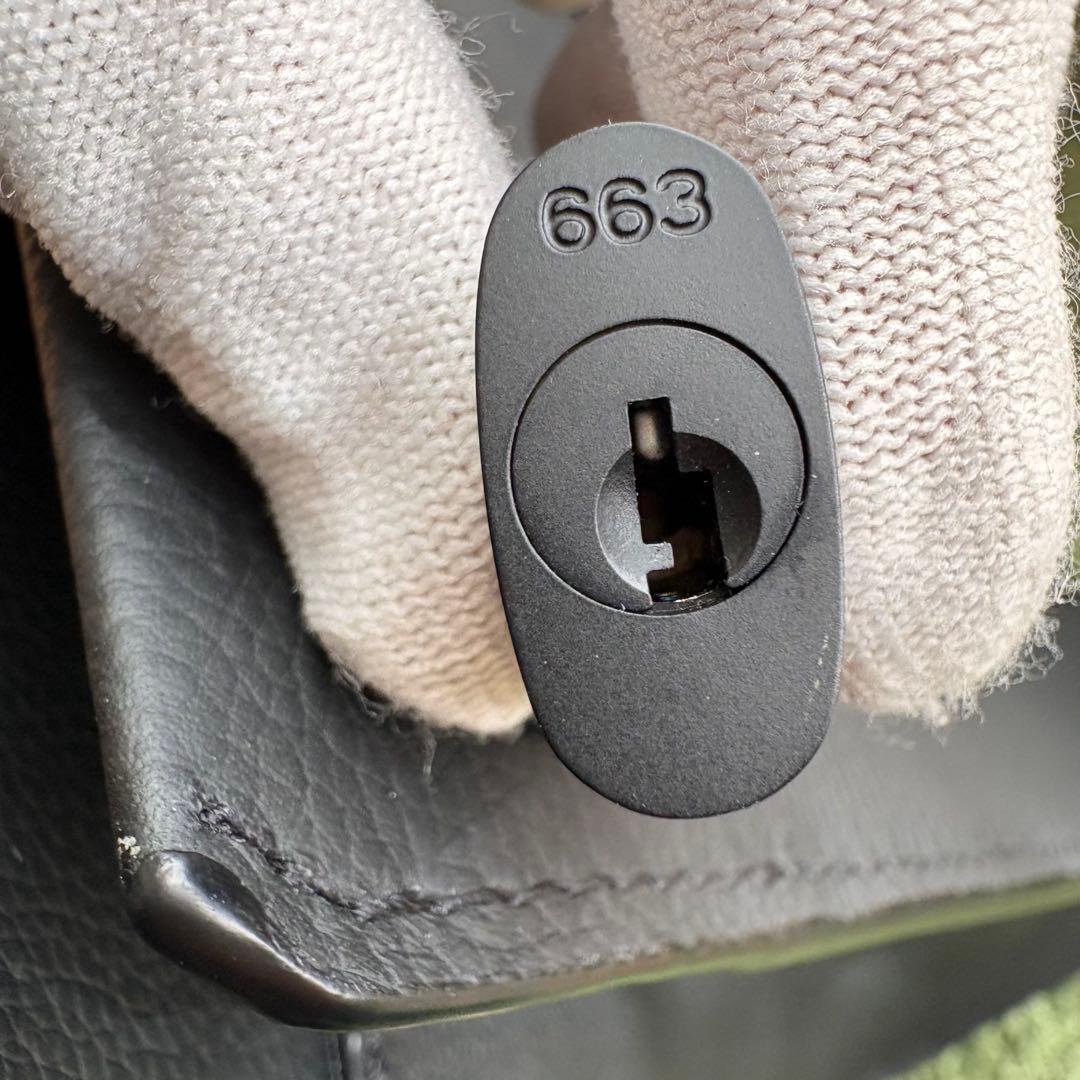 LOUIS VUITTON ブラック トートバッグ