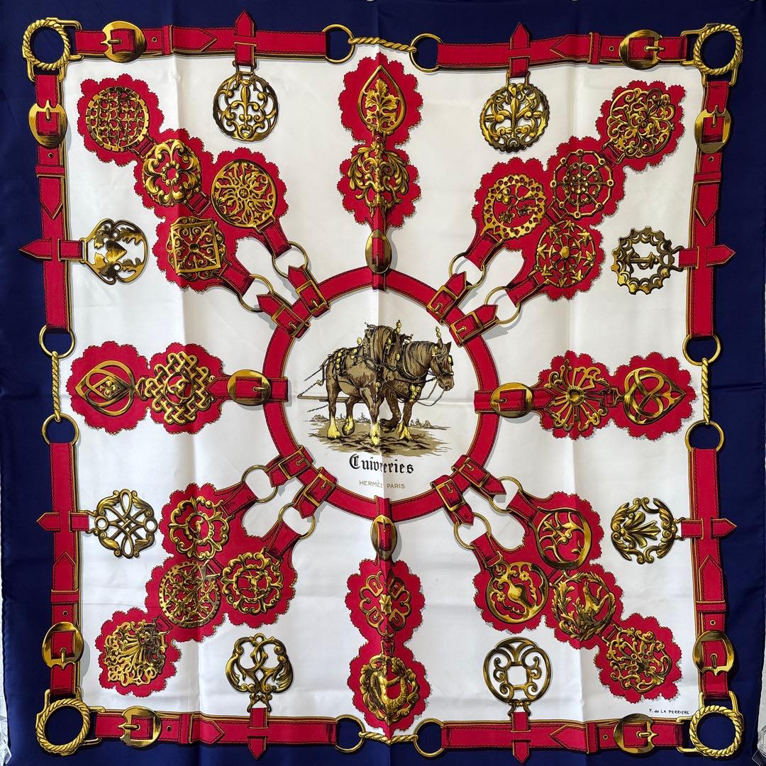 HERMES　エルメス　大判スカーフ　銅細工　5673