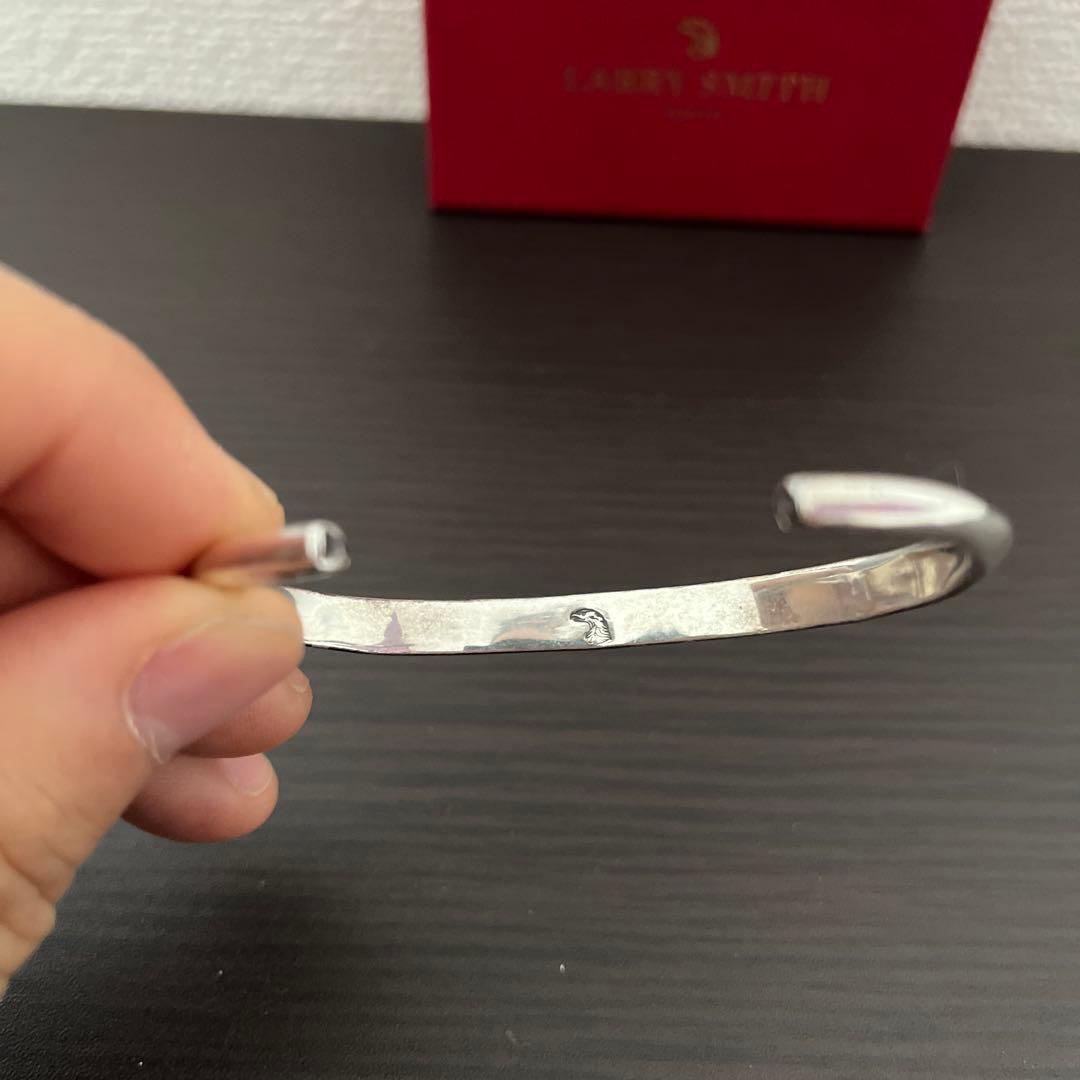 アクセサリー LARRY SMITH THIN TRIANGLE BRACELET